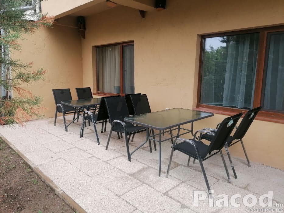 Balatonlellén a strandtól 200 m-re kiadó ház 9 főig családoknak - Szállás, utazás - Balatonlelle