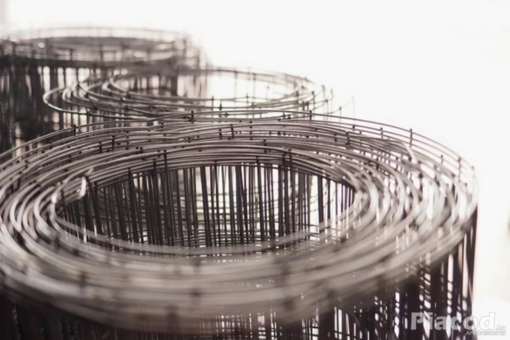 NATO háló, drótháló, pengés huzal, vadháló, drótfonat, oszlop, kerítés építés - Kép 3