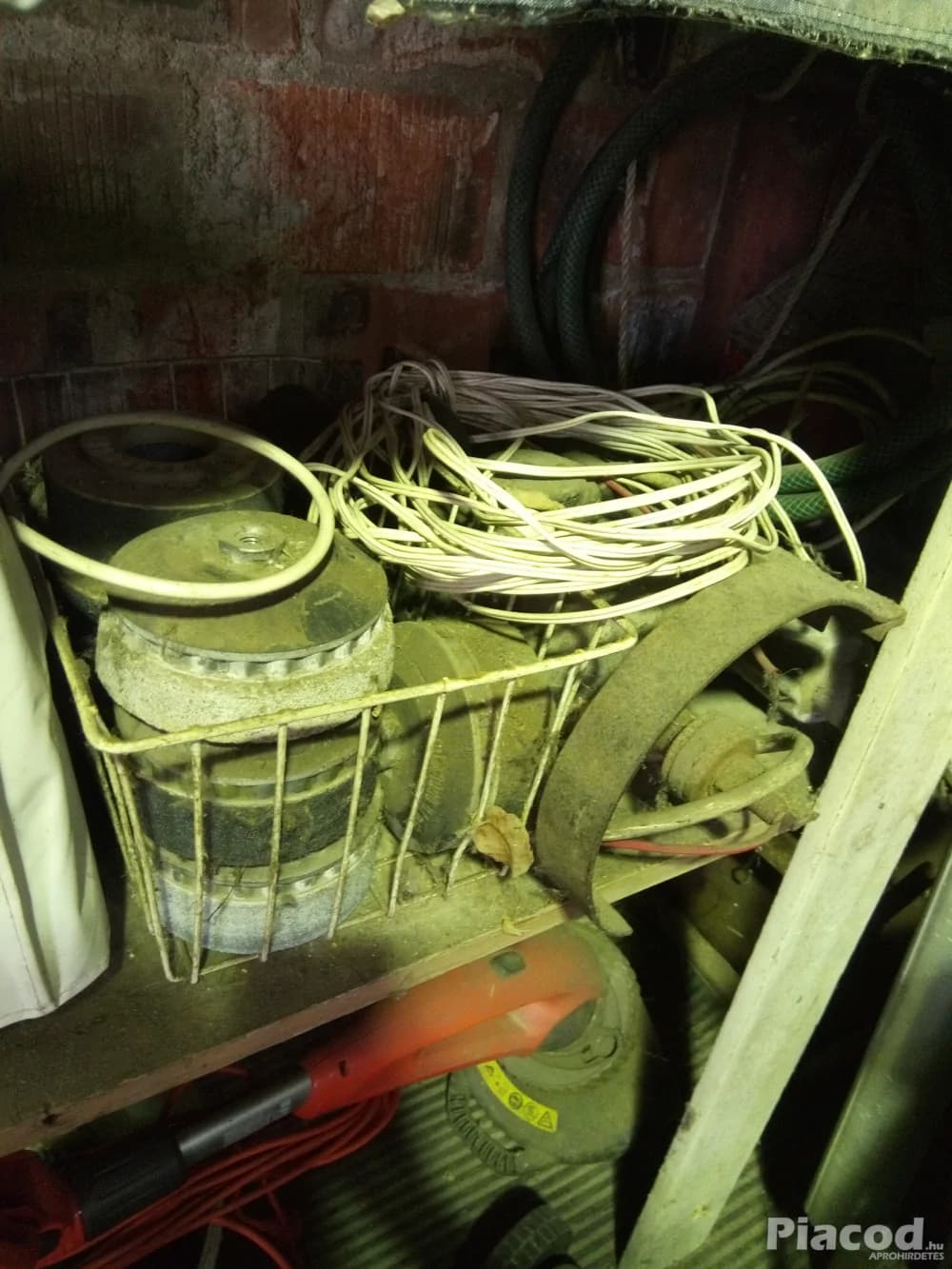 Fazékkorongok és vékony csiszolókorongok (új és használt)