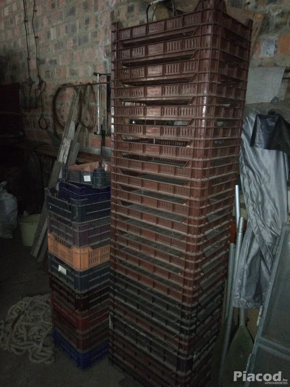 Rekeszek (9 cm, 14 cm, 30 cm) Pécsen eladók